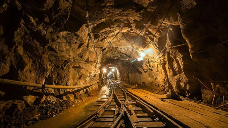 CVK Maden Yurt Dışında Yeni Maden Cevheri Satış Anlaşması İmzaladı