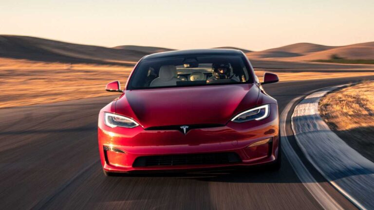 Tesla 200.000 Aracı Geri Çağırma Kararı Aldı
